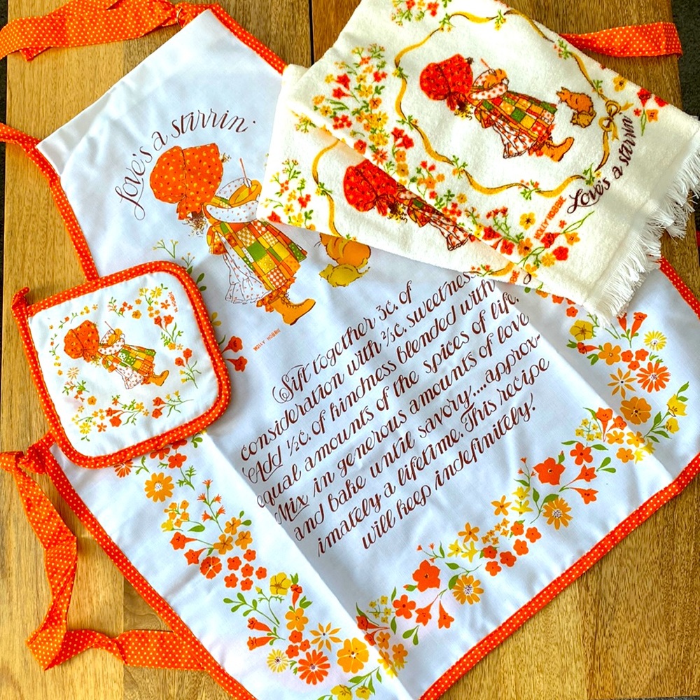 Vintage Holly Hobby Apron Set